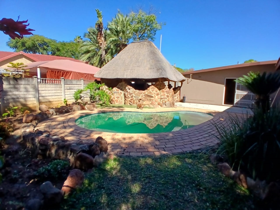 4 Bedroom Property for Sale in Bodorp North West